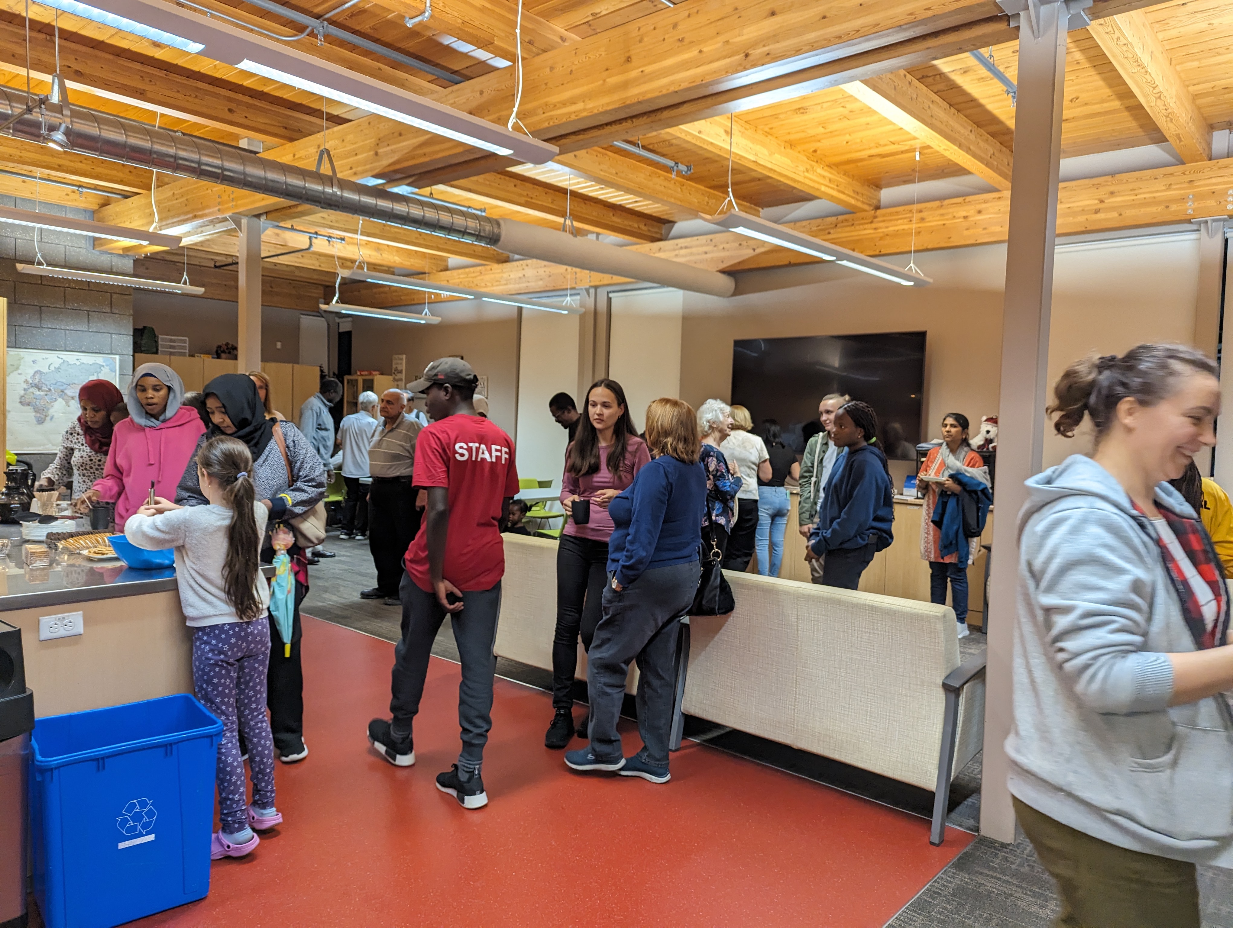 Group of people at the LHCC English Cafe program